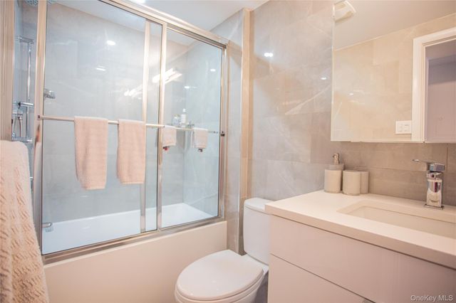 230 W Broadway, Long Beach, NY 11561