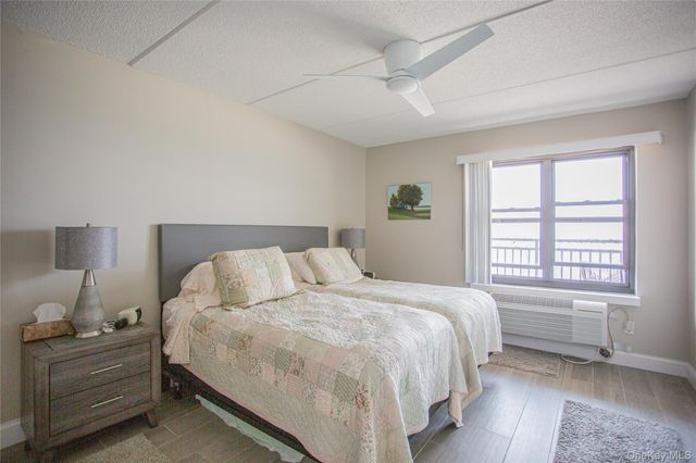 230 W Broadway, Long Beach, NY 11561