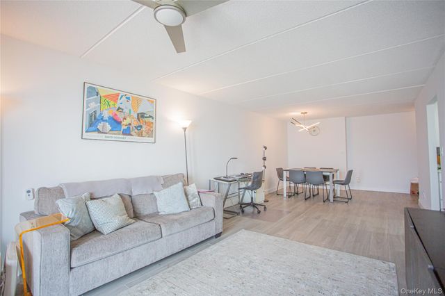 230 W Broadway, Long Beach, NY 11561