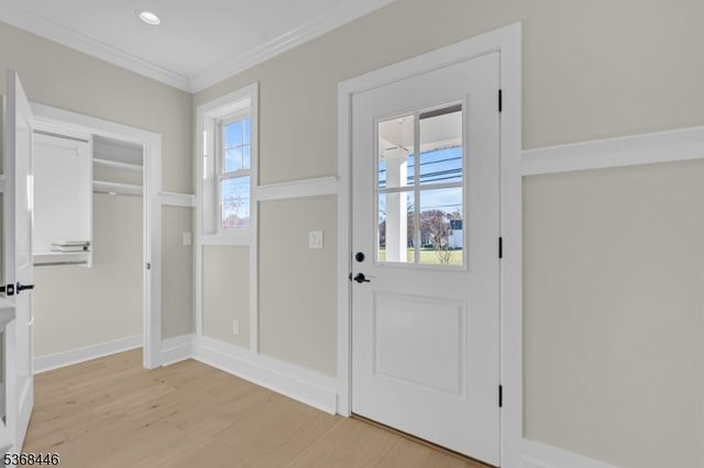 44 Brooklake Rd, Madison Boro, NJ 07940