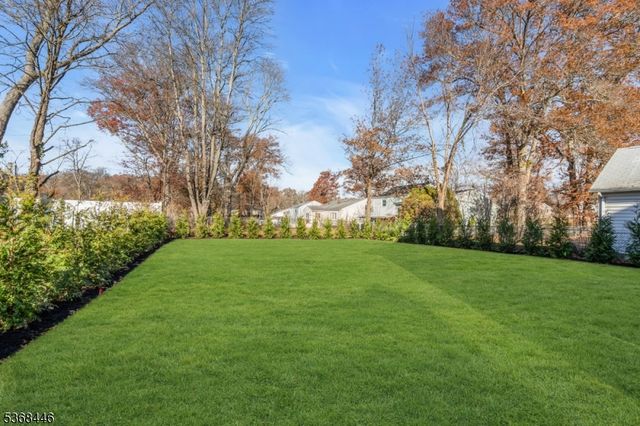 44 Brooklake Rd, Madison Boro, NJ 07940