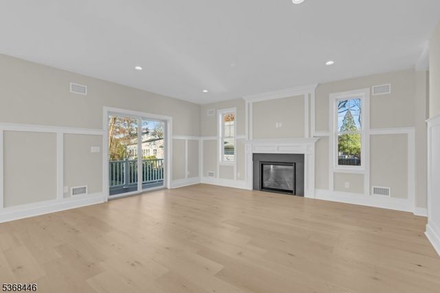 44 Brooklake Rd, Madison Boro, NJ 07940