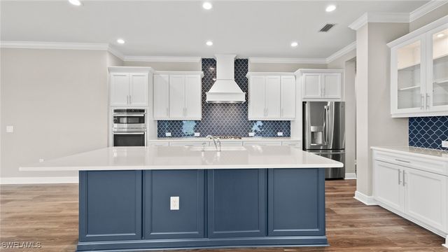 4292 Pegasus DR, Naples, FL 34120