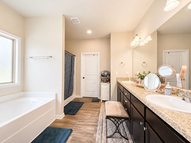 21 Sweetwater Park Loop, Fort Mitchell, AL 36856