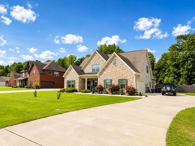 21 Sweetwater Park Loop, Fort Mitchell, AL 36856