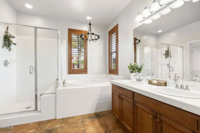 675 Charleston Place, Ventura, CA 93004