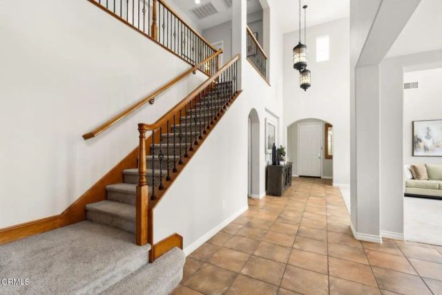 675 Charleston Place, Ventura, CA 93004