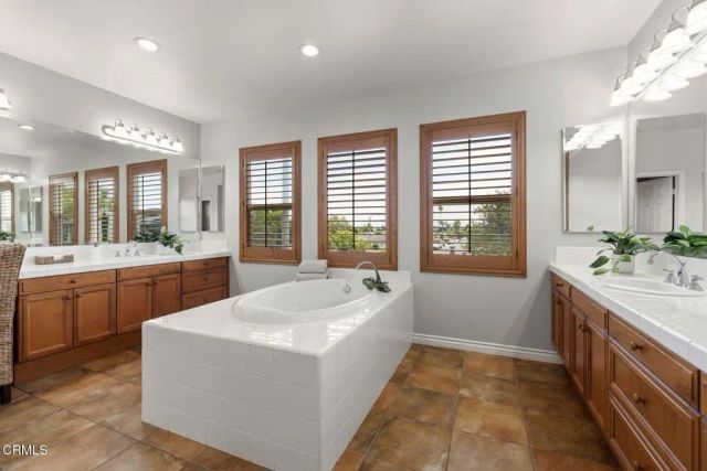 675 Charleston Place, Ventura, CA 93004