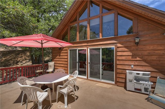 707 Briar Lane, Green Valley Lake, CA 92341