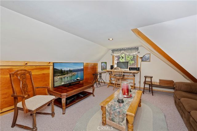 707 Briar Lane, Green Valley Lake, CA 92341