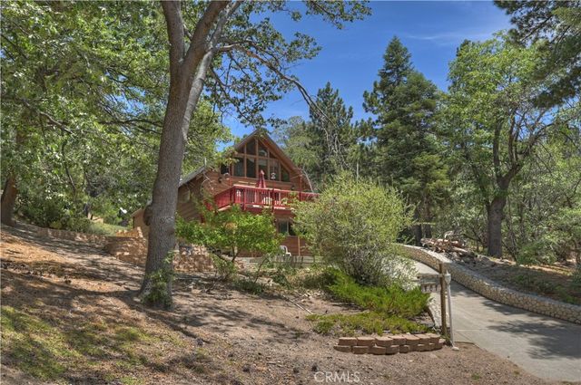 707 Briar Lane, Green Valley Lake, CA 92341