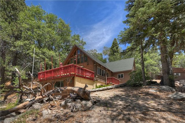 707 Briar Lane, Green Valley Lake, CA 92341