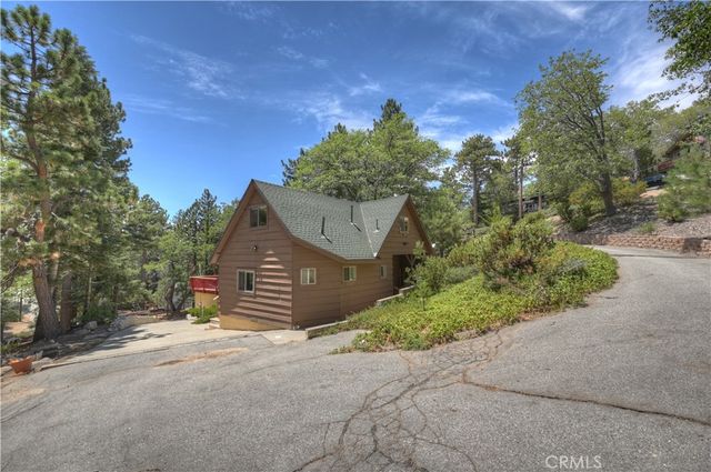 707 Briar Lane, Green Valley Lake, CA 92341
