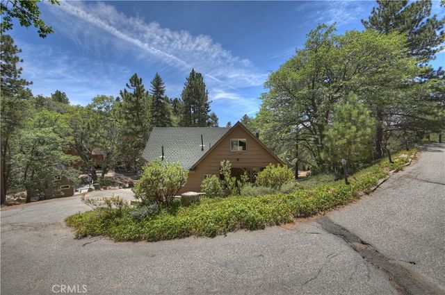 707 Briar Lane, Green Valley Lake, CA 92341