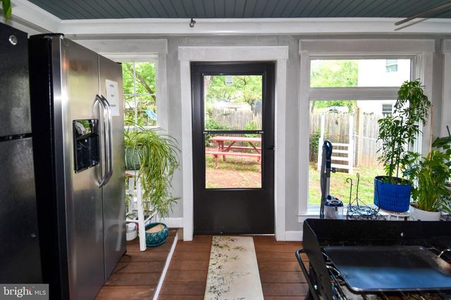 8618 LIBERIA AVE, Manassas, VA 20110