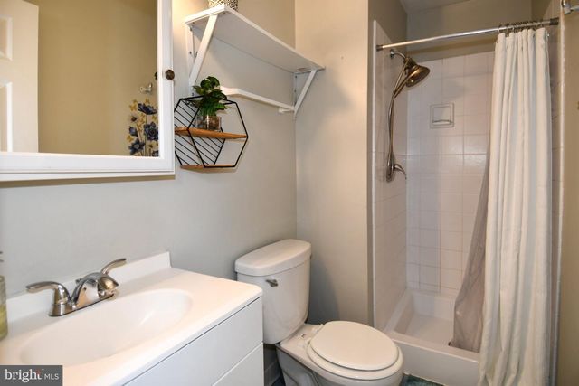 8618 LIBERIA AVE, Manassas, VA 20110