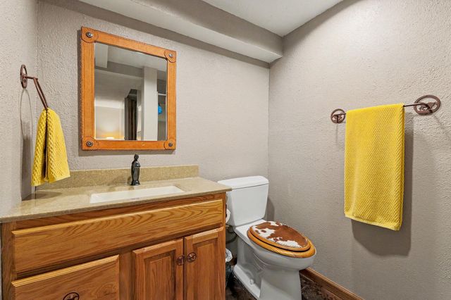 9809 S Laura St, Haysville, KS 67060