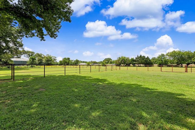 9809 S Laura St, Haysville, KS 67060