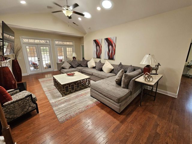 962 Henry James Dr., Myrtle Beach, SC 29579