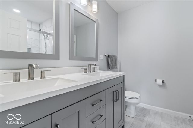 7033 N Lyndhurst Crossing, Mccordsville, IN 46055