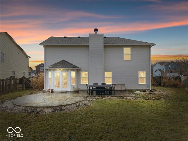 7033 N Lyndhurst Crossing, Mccordsville, IN 46055