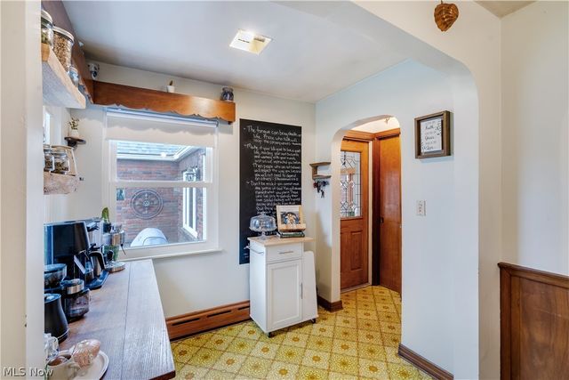 754 Fairfield Avenue, Columbiana, OH 44408