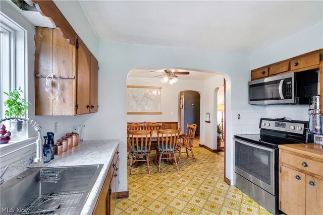 754 Fairfield Avenue, Columbiana, OH 44408