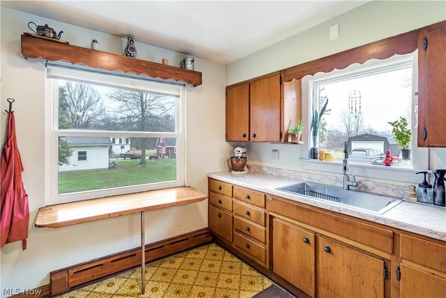 754 Fairfield Avenue, Columbiana, OH 44408