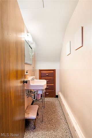 754 Fairfield Avenue, Columbiana, OH 44408