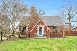 754 Fairfield Avenue, Columbiana, OH 44408