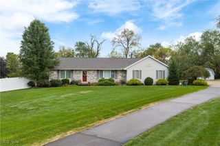 4065 Manchester Avenue NW, North Lawrence, OH 44666