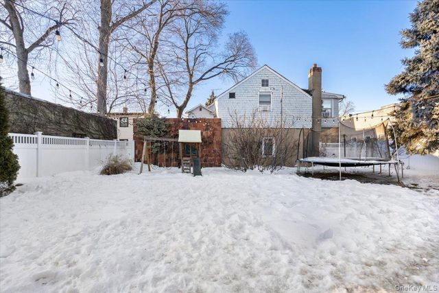 139 Waverly Avenue, Mamaroneck, NY 10543