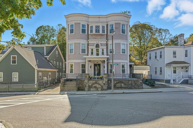 33 Adams St 1, Boston, MA 02122