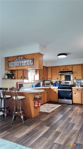 6603 US Highway 90a W, Shiner, TX 77984