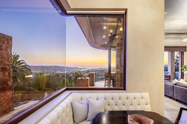 2647 Marmol Ct, Carlsbad, CA 92009