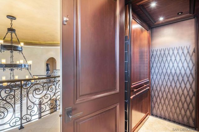 2647 Marmol Ct, Carlsbad, CA 92009