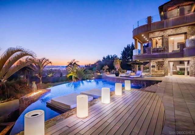 2647 Marmol Ct, Carlsbad, CA 92009