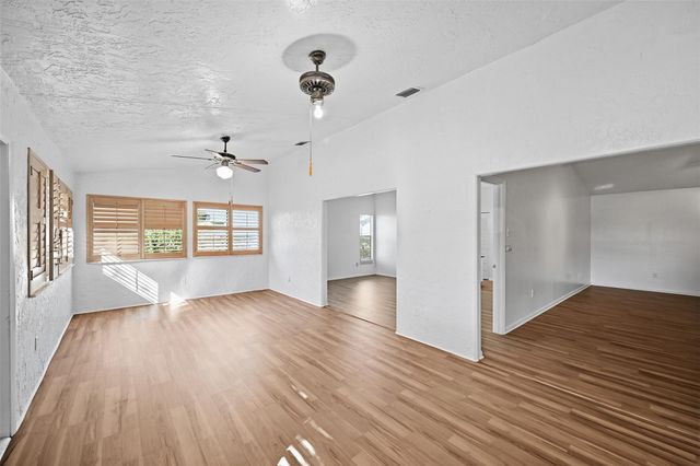 2495 NW 14th Street, Delray Beach, FL 33445