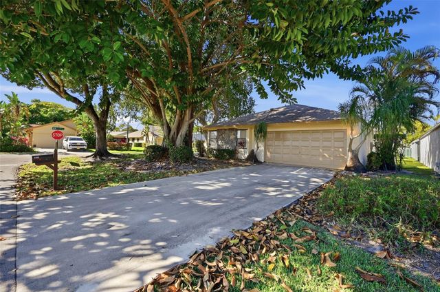 2495 NW 14th Street, Delray Beach, FL 33445