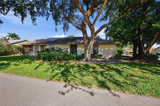 2495 NW 14th Street, Delray Beach, FL 33445