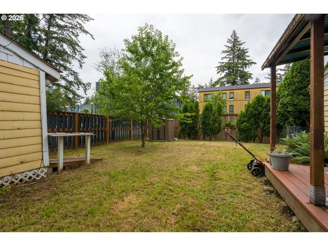 18427 Se YAMHILL St, Portland, OR 97233