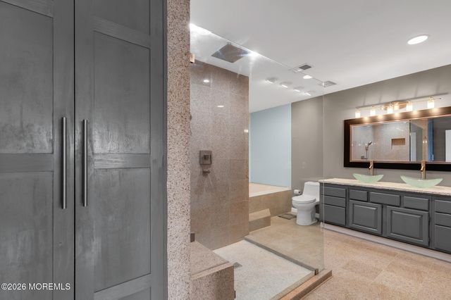 1266 Ocean Avenue 19, Sea Bright, NJ 07760
