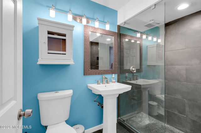1266 Ocean Avenue 19, Sea Bright, NJ 07760