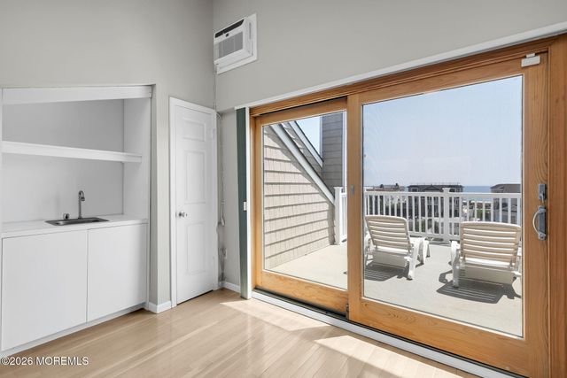 1266 Ocean Avenue 19, Sea Bright, NJ 07760