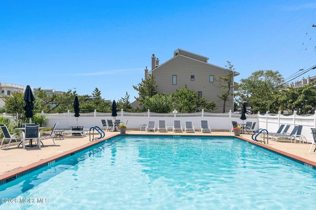 1266 Ocean Avenue 19, Sea Bright, NJ 07760