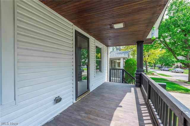 2718 Roanoke Avenue, Cleveland, OH 44109