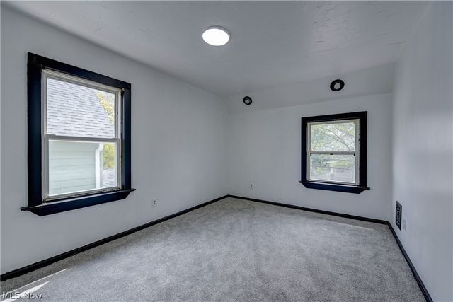 2718 Roanoke Avenue, Cleveland, OH 44109