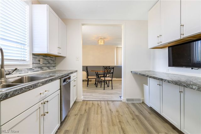 16100 Van Aken Boulevard 507, Shaker Heights, OH 44120