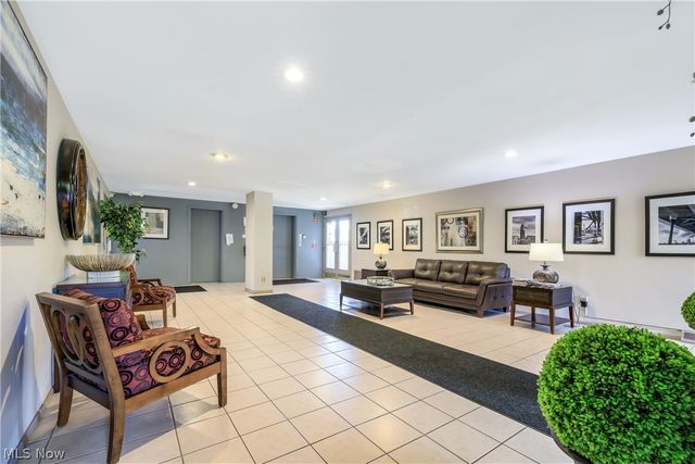 16100 Van Aken Boulevard 507, Shaker Heights, OH 44120