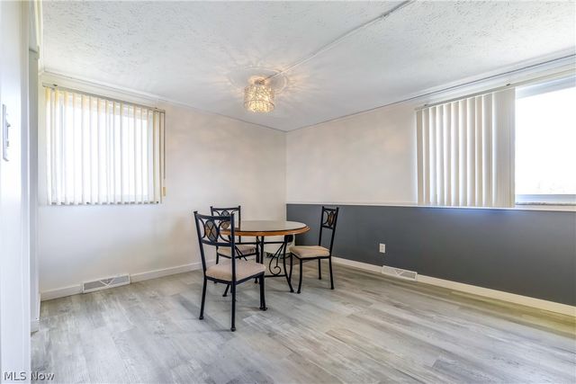 16100 Van Aken Boulevard 507, Shaker Heights, OH 44120